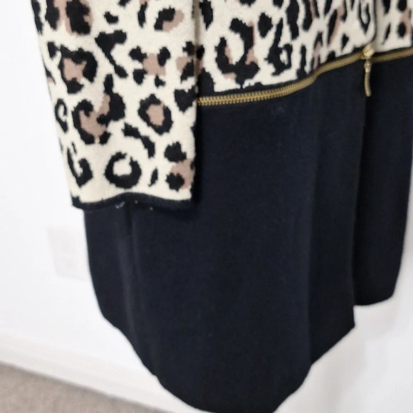 Chico's Preppy Convertible Length Animal Print Academia Cardigan Sweater Size M - Picture 11 of 16